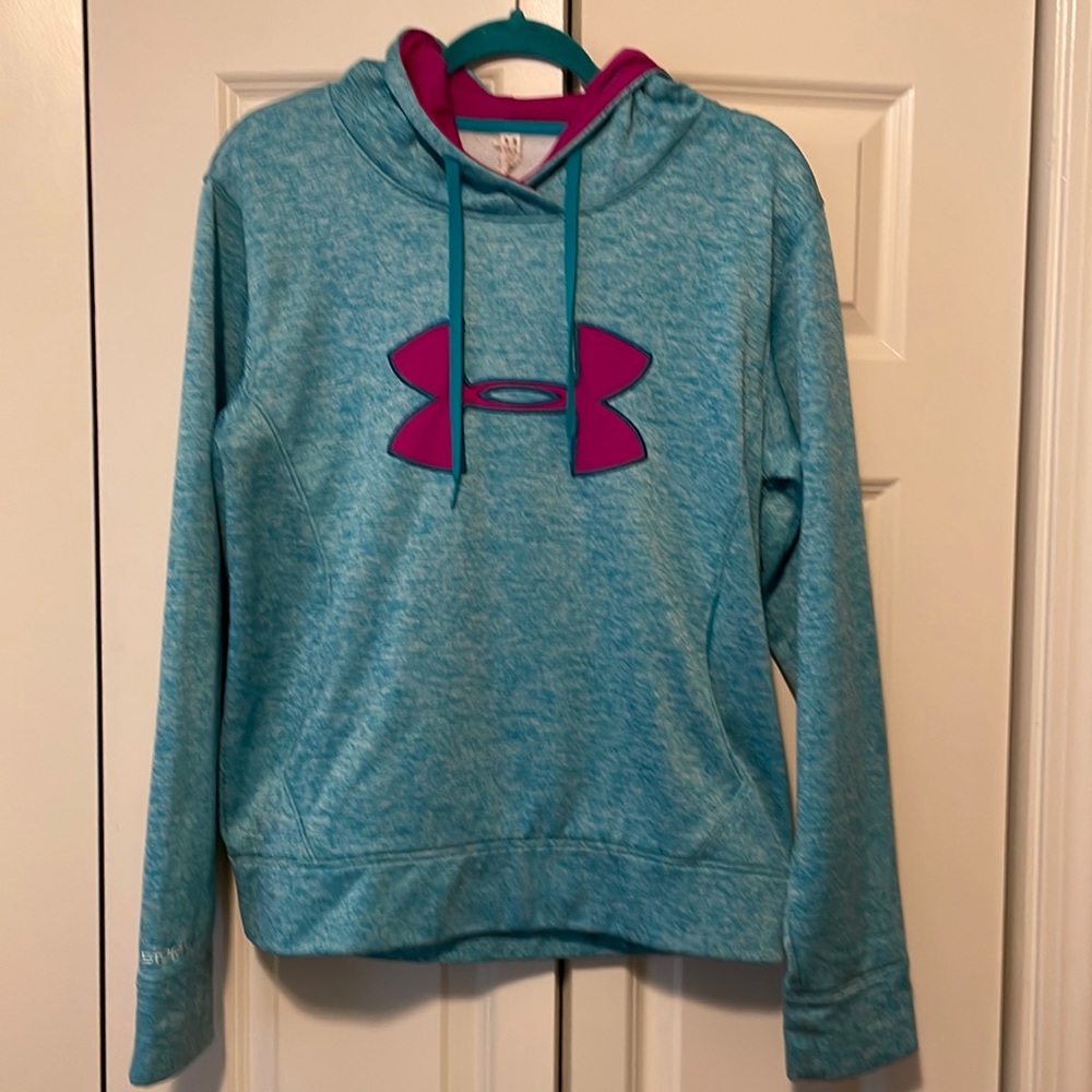 Womens Large Under Armour sweatshirt in real